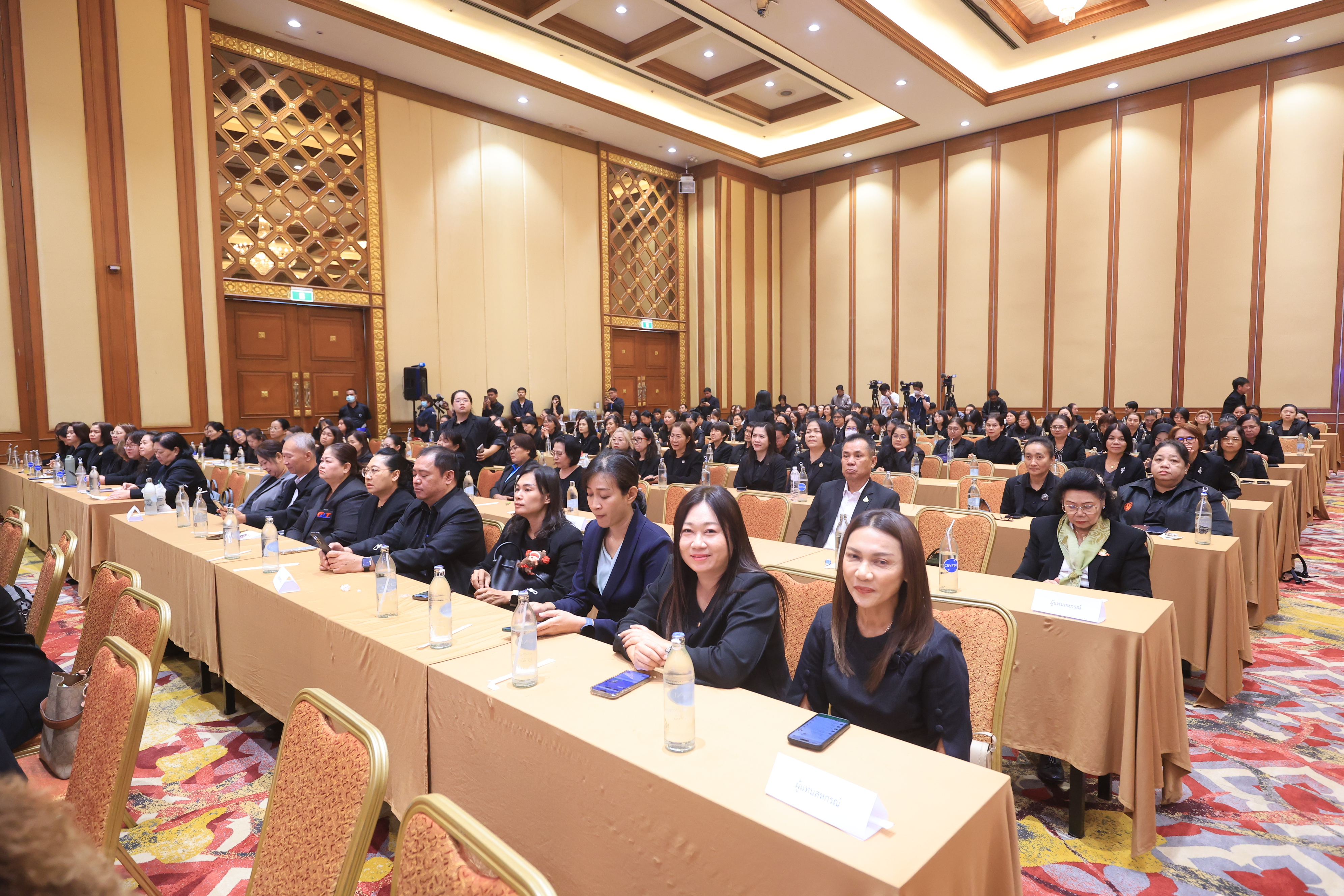 title - ส.ป.ก. ร่วมเป็นเกียรติในพิธีเปิดโครงการประชุมสัมมนาเชิงปฏิบัติการ เรื่อง ยกระดับมาตรฐานเชื่อมโยงเทคโนโลยี เพื่อขับเคลื่อนสหกรณ์สู่ความยั่งยืน เนื่องในโอกาสครบรอบ 74 ปี กรมตรวจบัญชีสหกรณ์